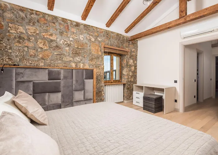 Villa Stone Otranto With Pool, Close To Opatija *