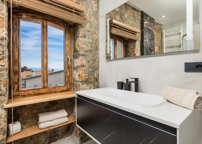 Stone Otranto With Pool, Close To Opatija *