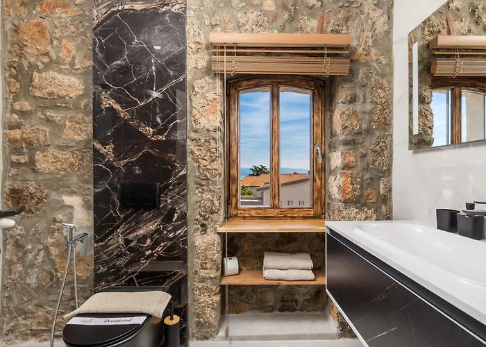 Stone Otranto With Pool, Close To Opatija